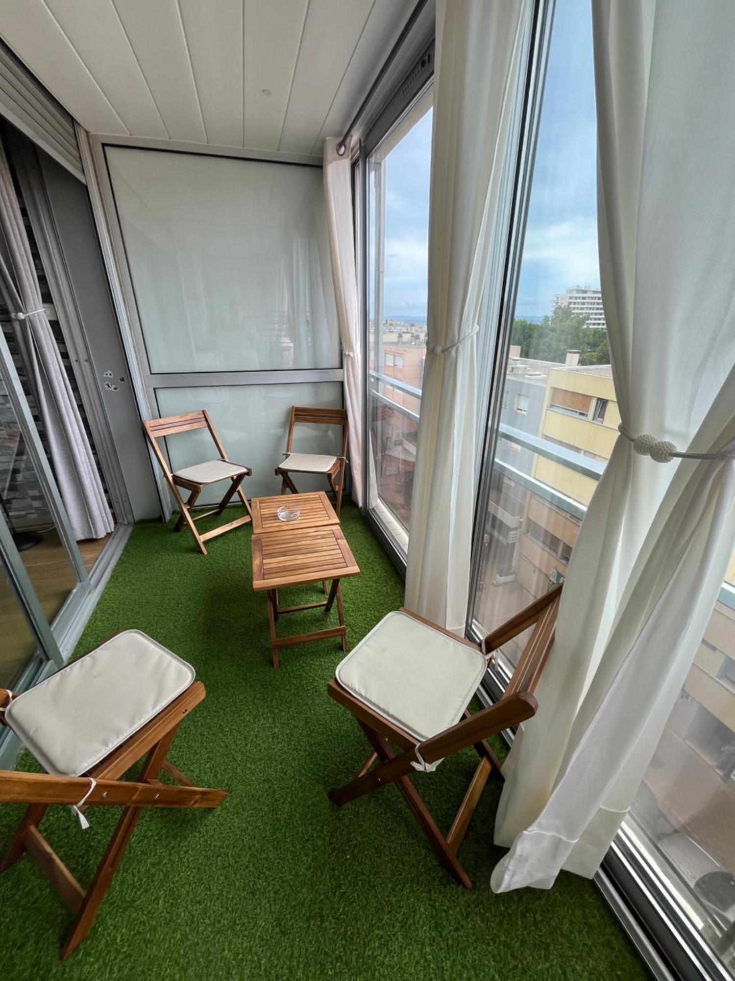 Joli Apartemo O Centro Le Lavandou Exterior photo